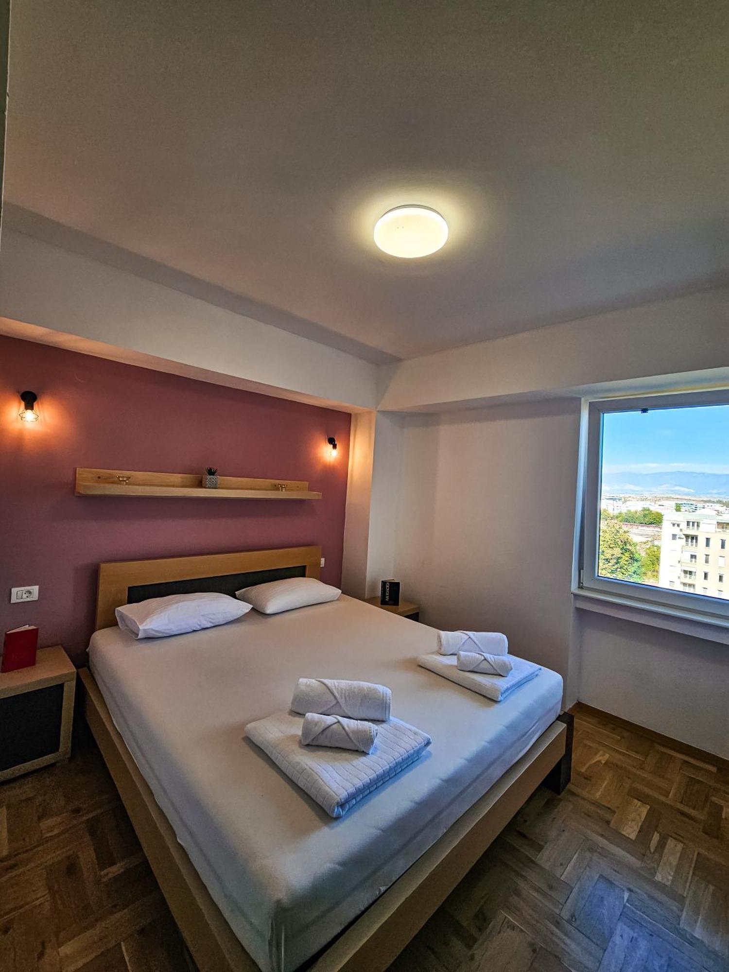 Centre Luxury Apartment Skopje Buitenkant foto